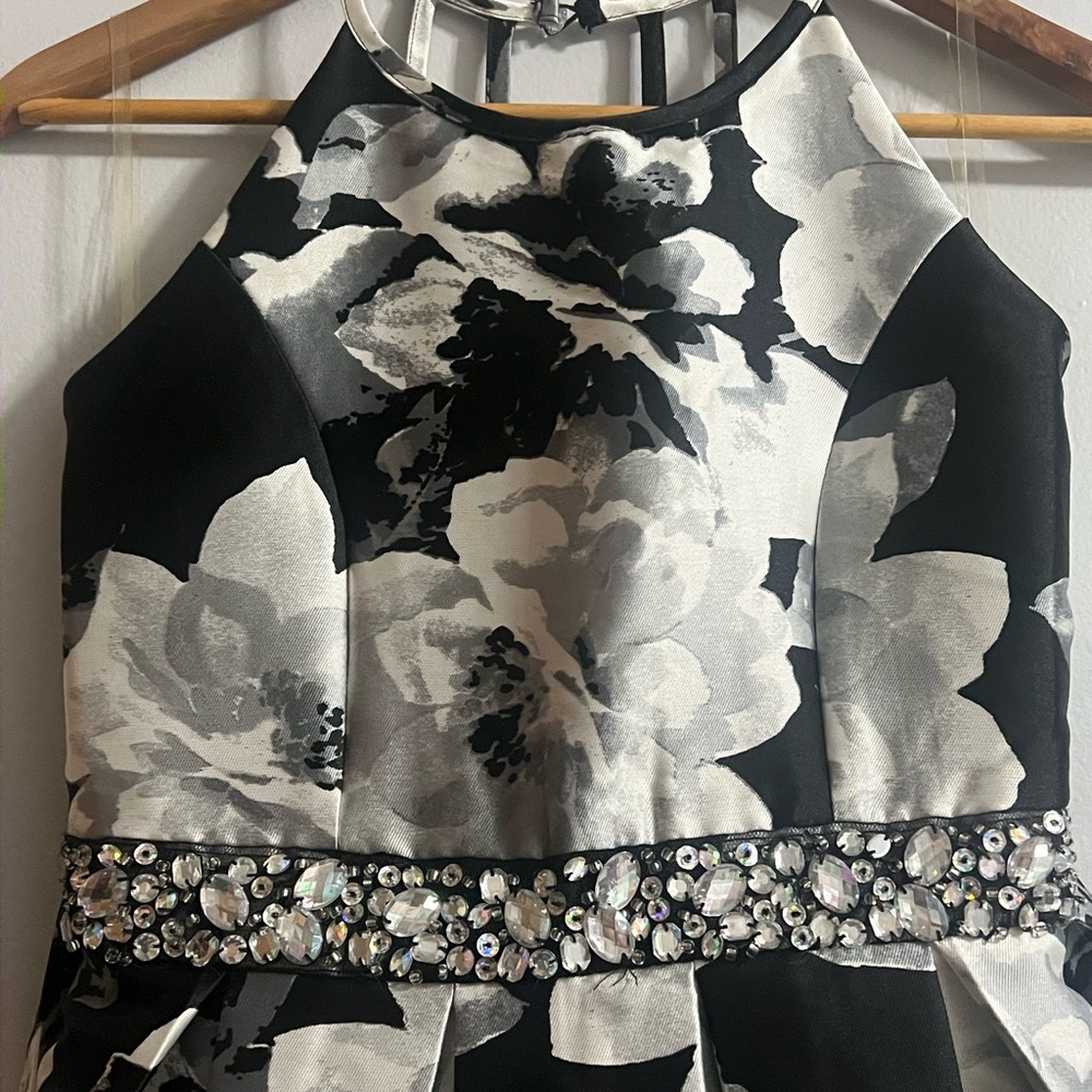 Speechless Black and White Floral Kids Dress - Picture 2 of 6